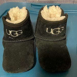 UGG Black and Cream First-shoes-baby-shoes Sz2-3